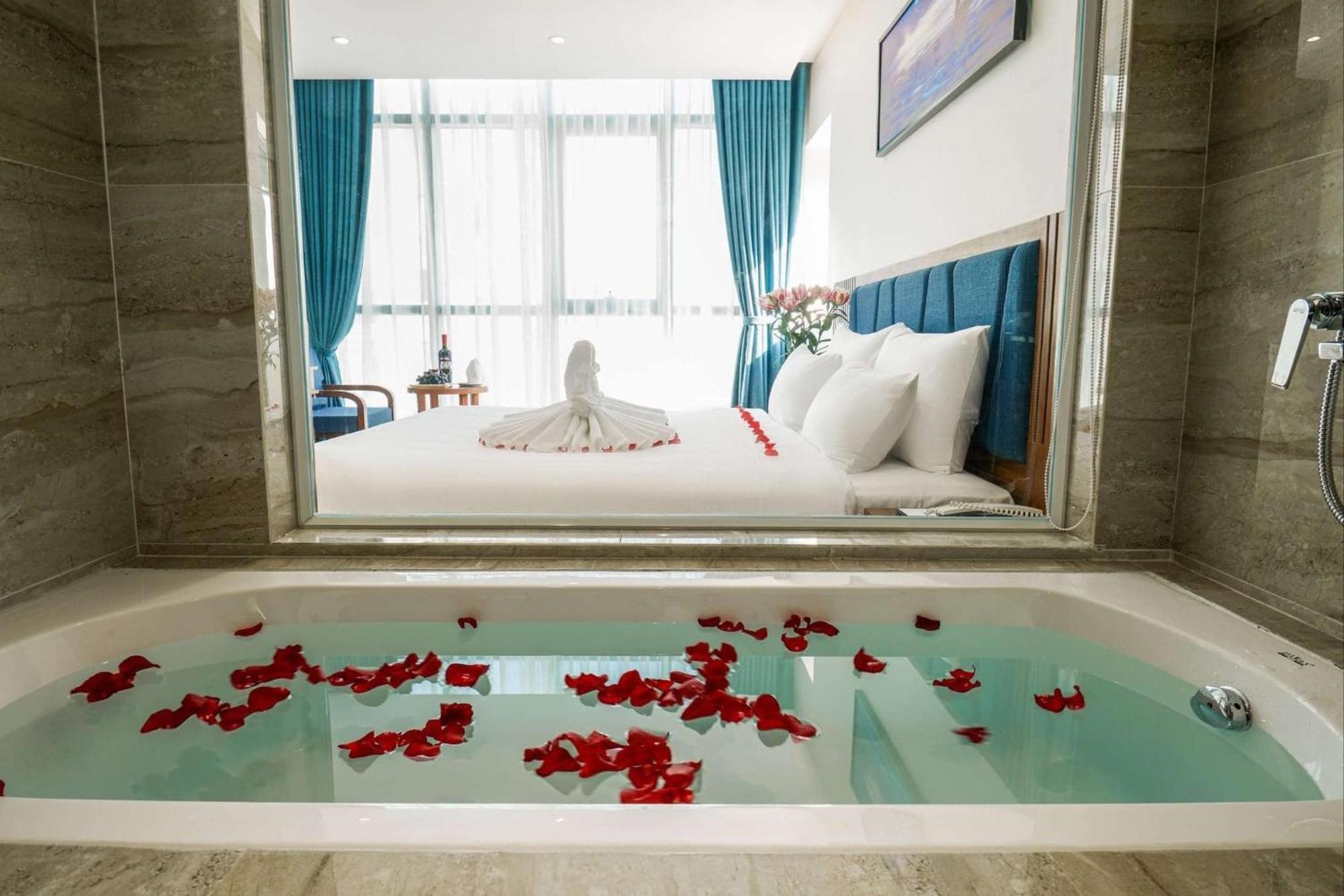 Ruby Star Da Nang Hotel Buitenkant foto